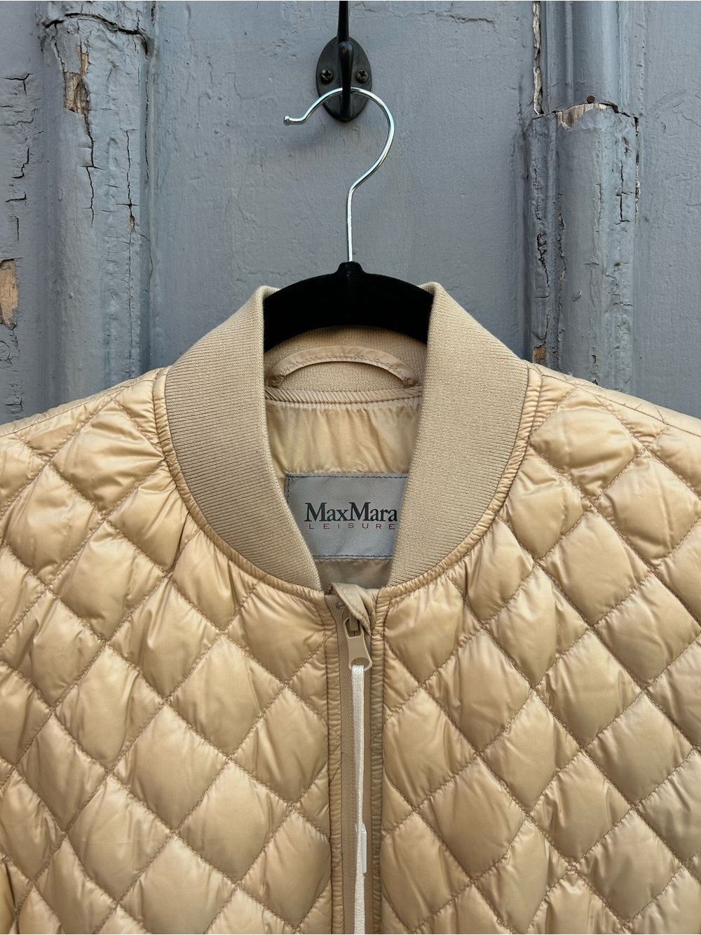 MaxMara Leisure Sleeveless puffer jacket, BNWT, size 12 (fits small) - Picture 9 of 16
